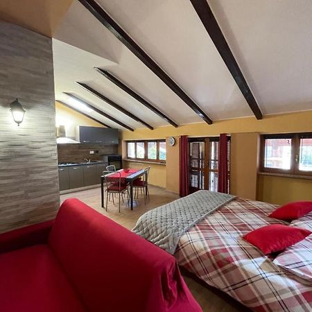 'La Buffa', Elegante Appartamento A Giaveno By Confirenthouse ภายนอก รูปภาพ