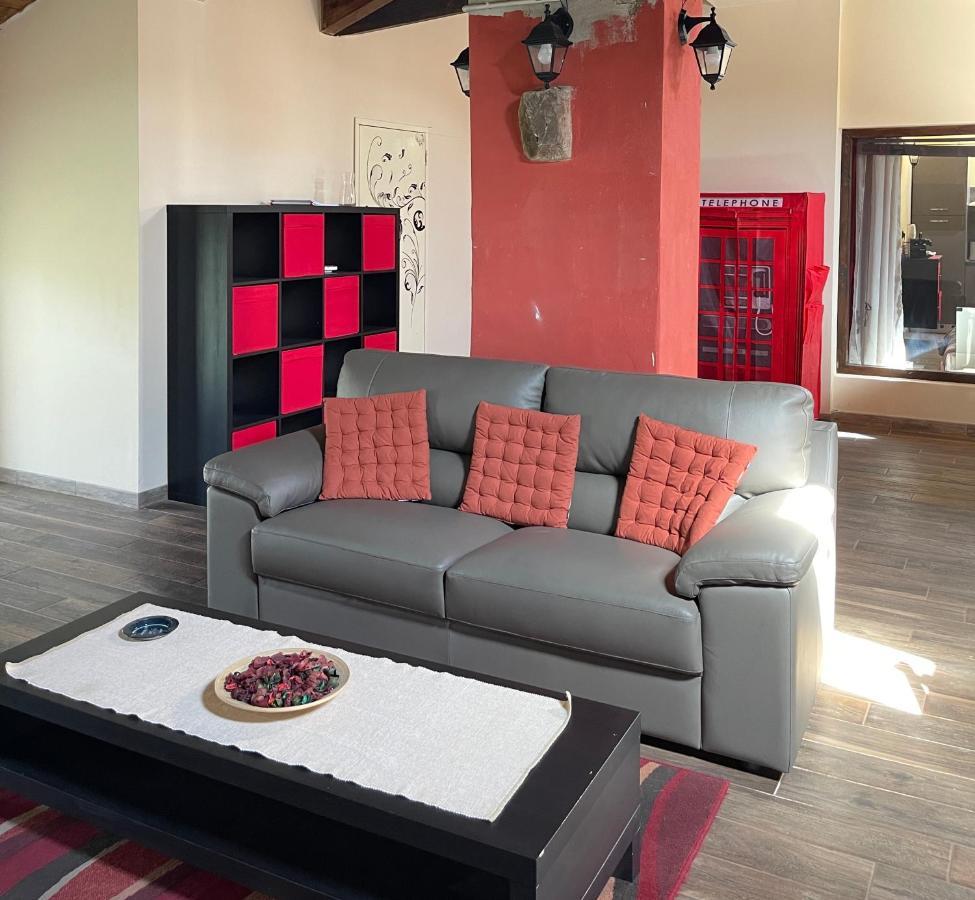 'La Buffa', Elegante Appartamento A Giaveno By Confirenthouse ภายนอก รูปภาพ