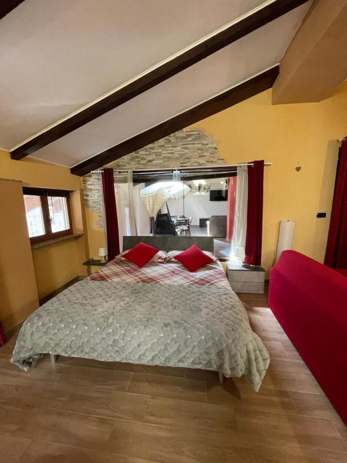 'La Buffa', Elegante Appartamento A Giaveno By Confirenthouse ภายนอก รูปภาพ